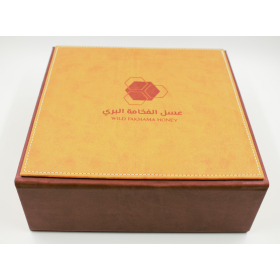 علبة هدايا لون رقم 1 حجم 4 ربع  علبة هدايا لون رقم 1 حجم 4 ربع